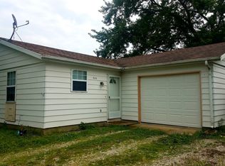 506 E 13th St, Georgetown, IL 61846