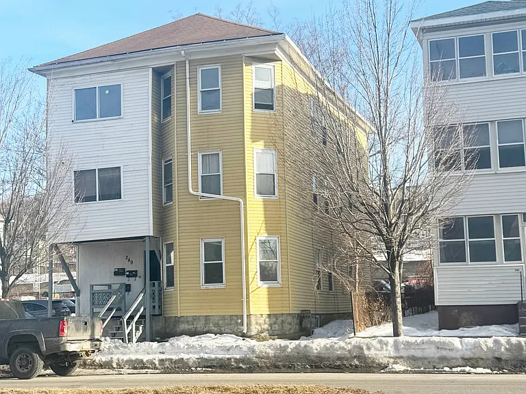 249 Shrewsbury St #3 — Photo 1