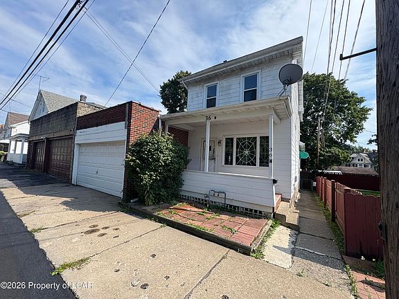 3rd image of 36 W 1st St