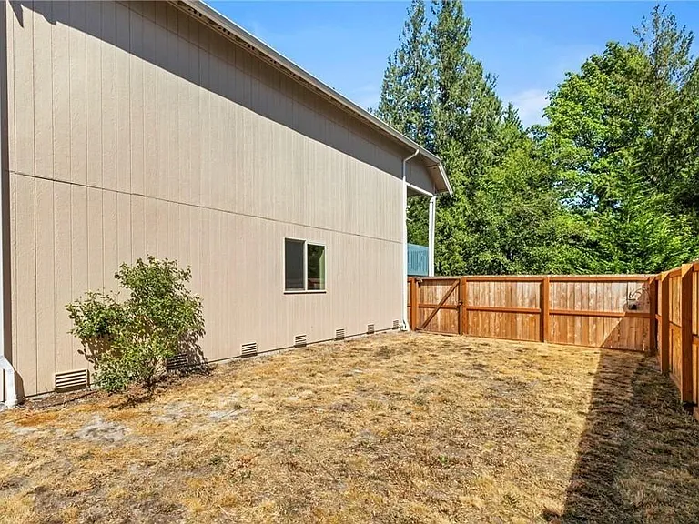 10303 Solstice Ave NW — Photo 14