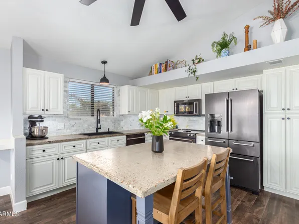 1213 W SEA CREST Drive, Gilbert, AZ 85233