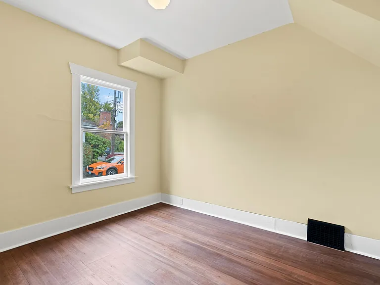 2220 N 46th St — Photo 15