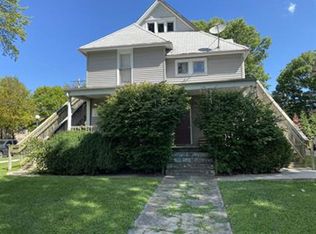 512 W University Ave #203, Champaign, IL 61820