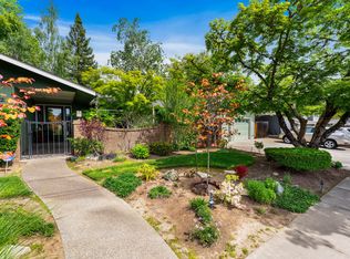 722 NW Sandy Dr, Grants Pass, OR 97526