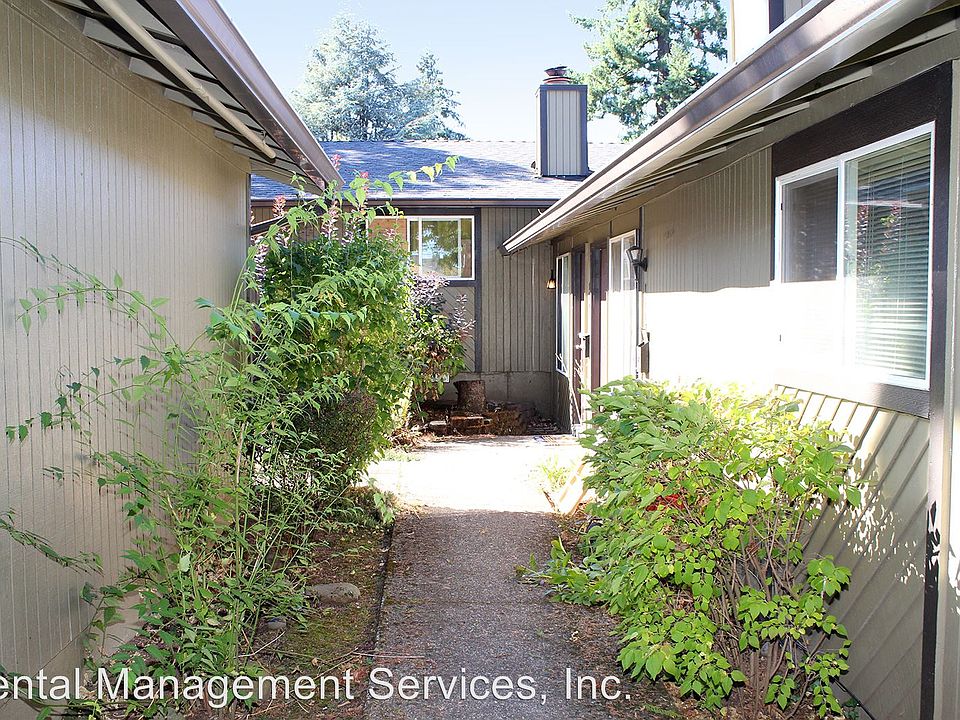 2nd image of 1607 NE 75th Ave