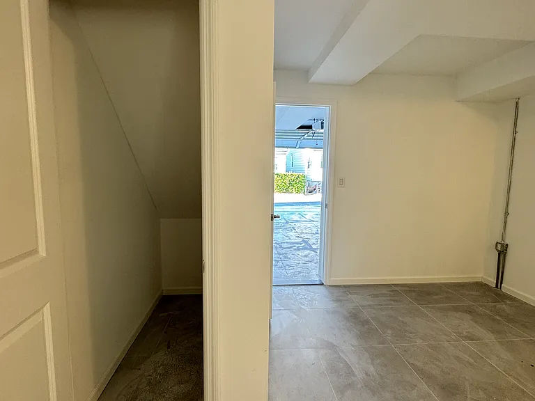 34 Seafoam St — Photo 23