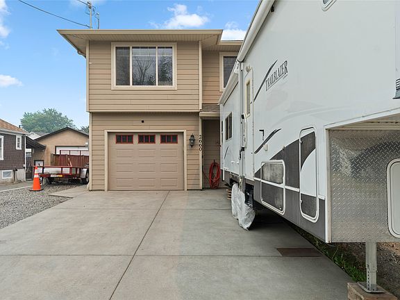 2nd image of 2660 Joyce Ave