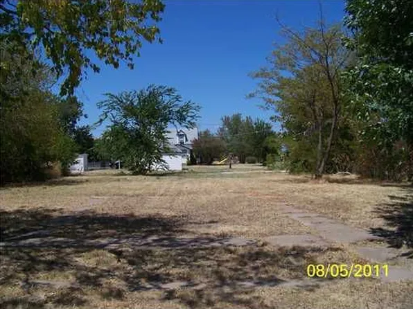 101 W 6th St, Stroud, OK 74079