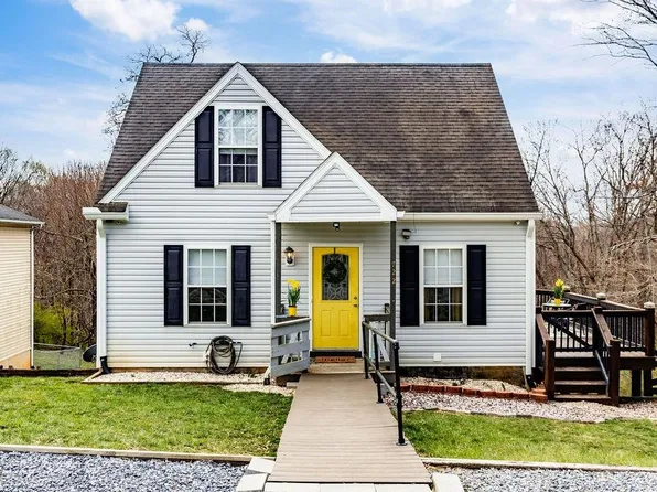 722 Mineola St, Staunton, VA 24401