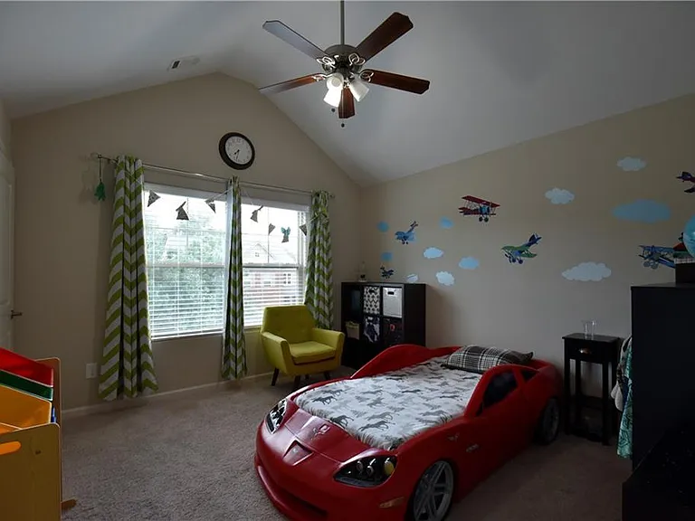 1805 Kingsbridge Ct — Photo 25