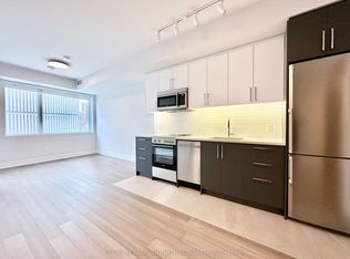664 Spadina Ave #604, Toronto, ON M5S 2H8