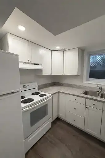 780 Mona Dr #2 — Photo 5