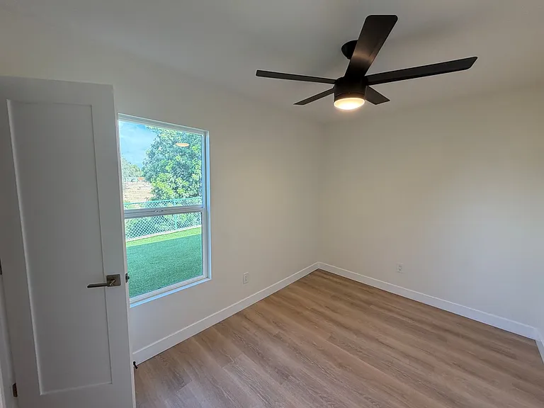 5165 Ewing St — Photo 16