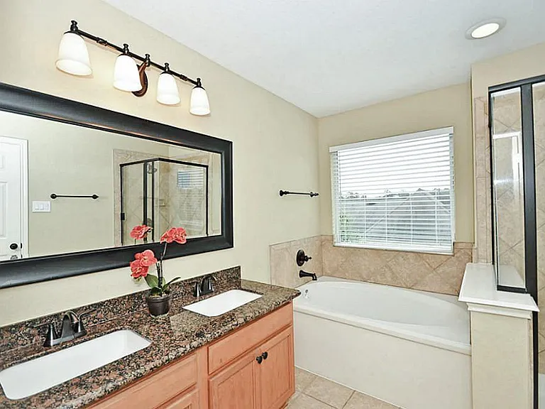 12225 Medina Lake Dr — Photo 17