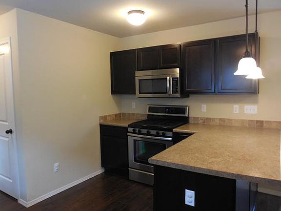 3rd image of 1429 177th St E