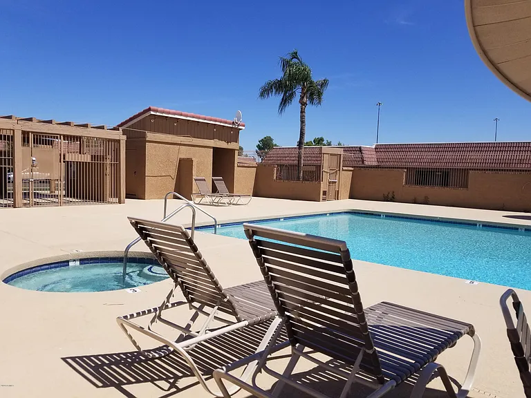 20420 N 6th Dr #5 — Photo 32