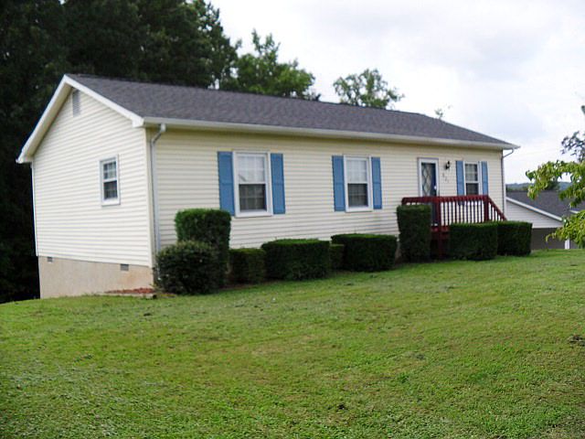 1st image of 921 Forest Lake Dr