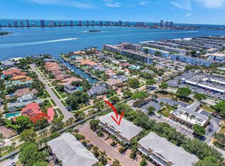 210 Mariner Ct #14, North Palm Beach, FL 33408