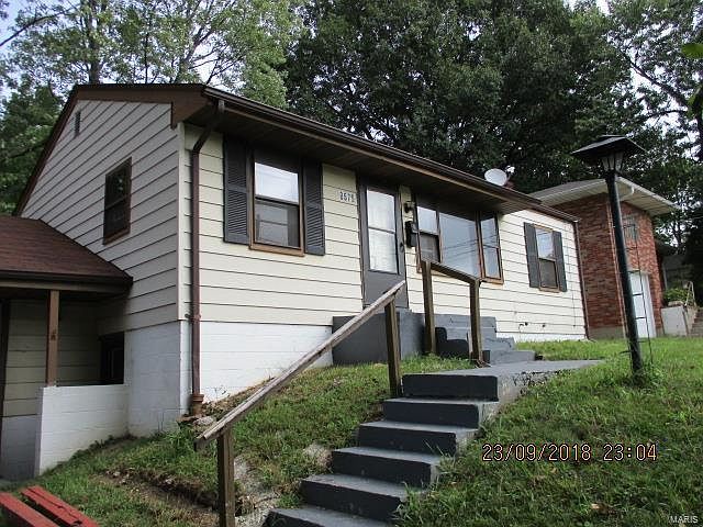 1st image of 8575 North Ave