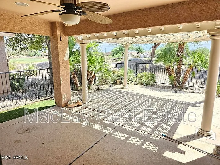 23143 W Lasso Ln — Photo 22