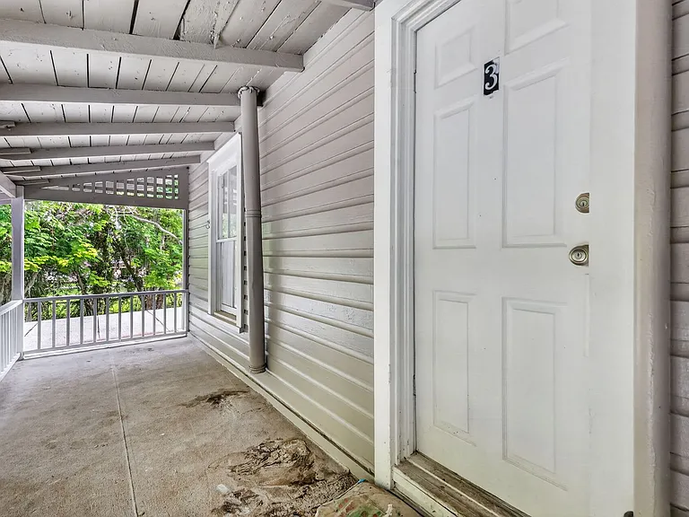 527 E Lemon Ave #3 — Photo 4