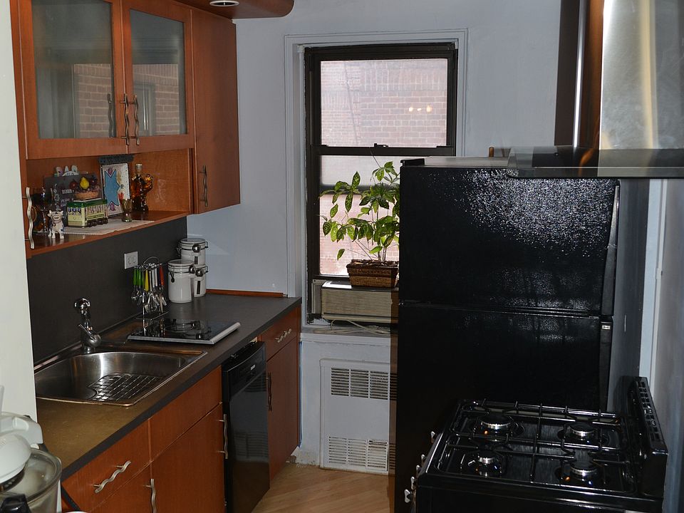 1st image of 8401 Main St APT 610