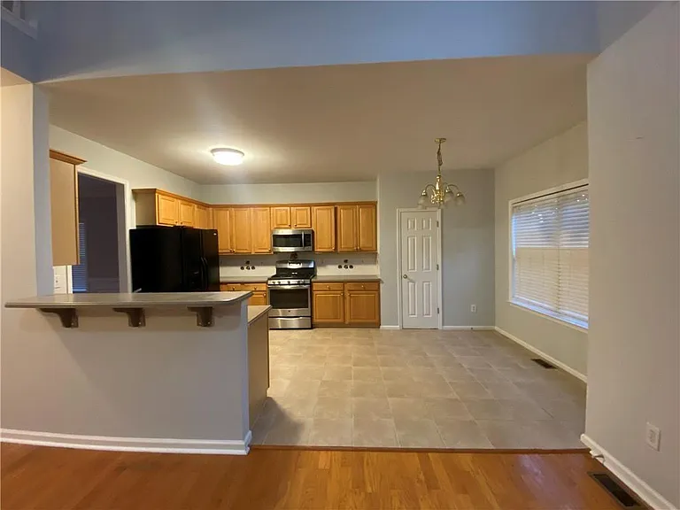 12945 Morningpark Cir — Photo 8