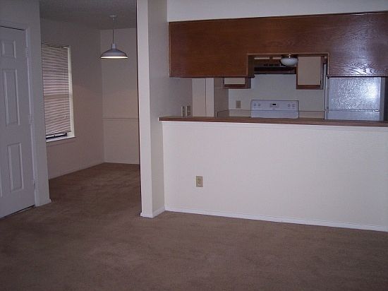 5th image of 218 N Texas Blvd APT 307