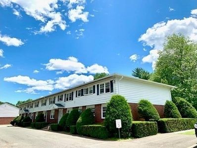 267 Chicopee St APT 7, Chicopee, MA, 01013