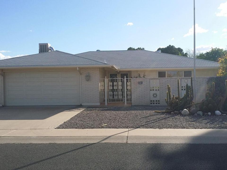 1st image of 10518 W Kingswood Cir