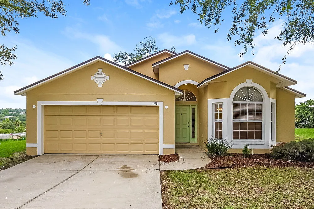 3 bed, 2.0 bath, 1520 sqft, $2,150 — Photo 1