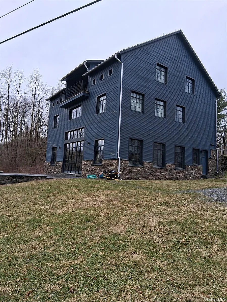 Building Photo - 156 County Route 7