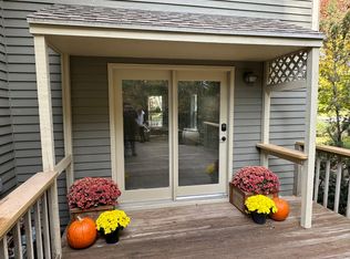 1059 Whalen Rd, Penfield, NY 14526