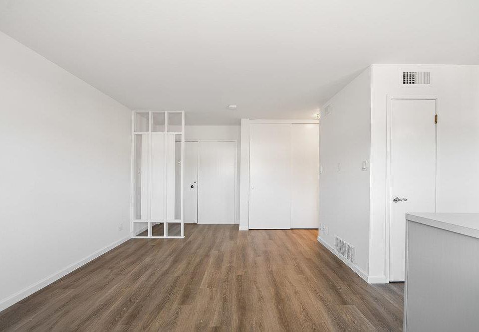 Panos Chambliss 1439 Floribunda 1439 Floribunda Ave Burlingame CA