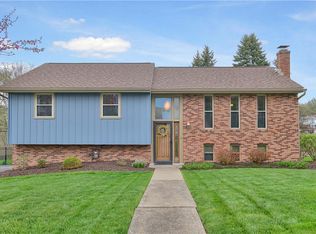 708 Brookshire Dr, Pittsburgh, PA 15237