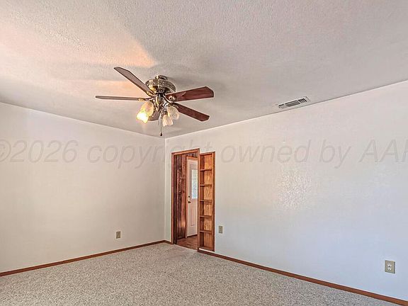 4th image of 509 W Broadway St