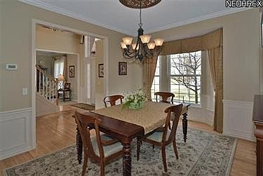 3rd image of 3567 Bellcrest Dr