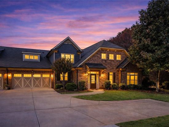 2770 Middlecreek Way, Cumming, GA 30041