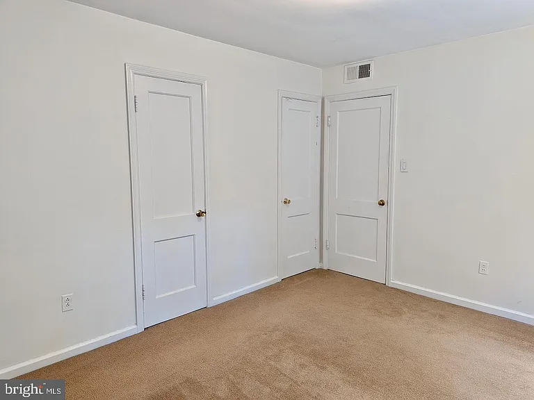 1423 N Nash St #207 — Photo 12