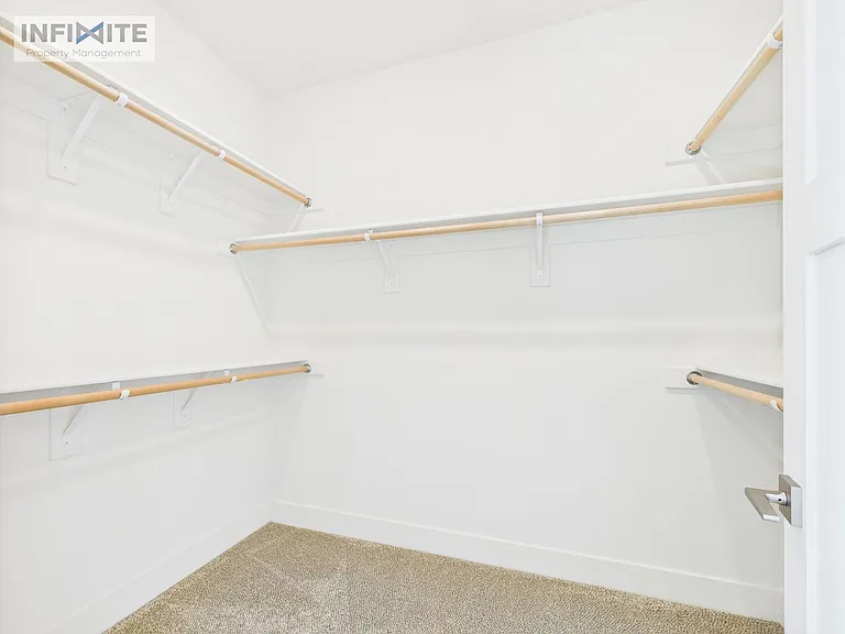 1611 Wyatt Earp Ct — Photo 3
