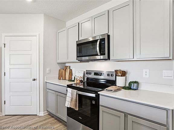 5th image of 6732 San Benito Dr