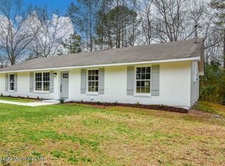 2105 Canterbury Rd, Alexander City, AL 35010