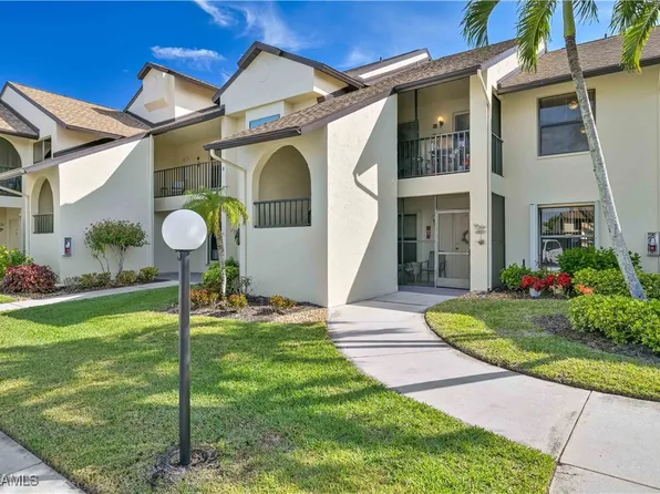8366 Charter Club Cir Unit 10, Fort Myers, FL 33919