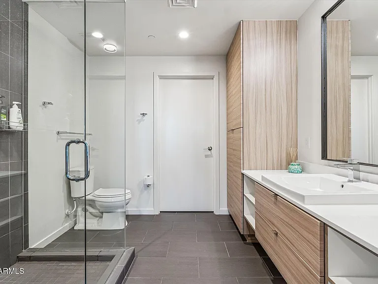 200 W Portland St #416 — Photo 16