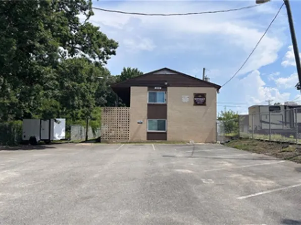 600 74th St #12, Newport News, VA 23605