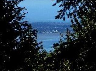 1977 Fickle Hill Rd, Arcata, CA 95521