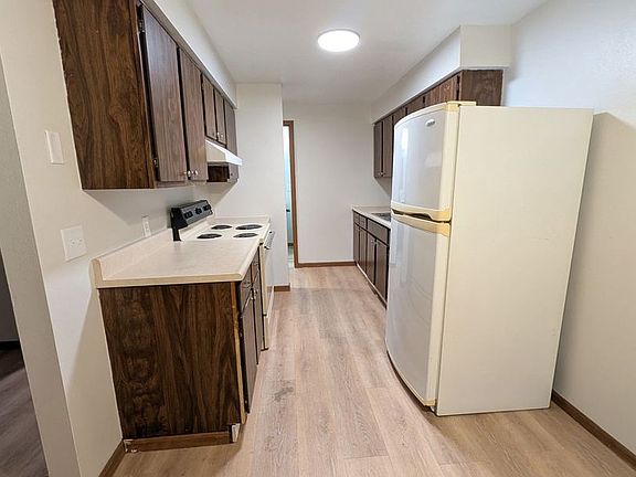 4th image of 606 S 7th St APT 1