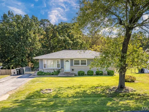 1660 Hobelman Dr, Arnold, MO 63010