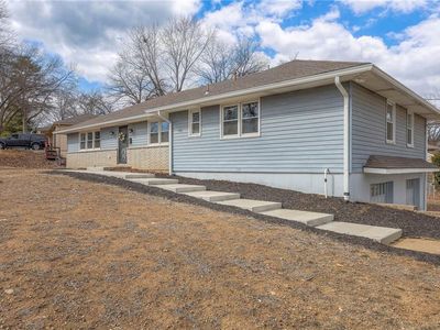 1208 E Red Bridge Rd, Kansas City, MO, 64131