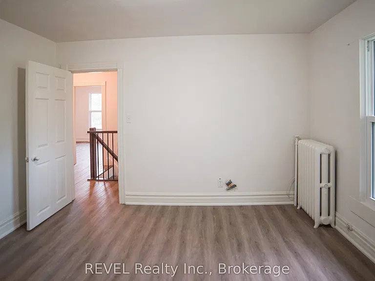 21 Plymouth Rd #UPPER — Photo 15